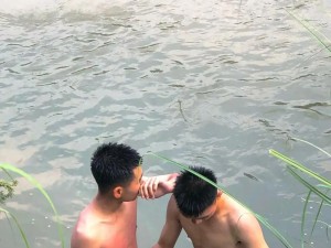 小水好湿好紧太爽了男男-男男之间的私密互动，小水好湿好紧太爽了